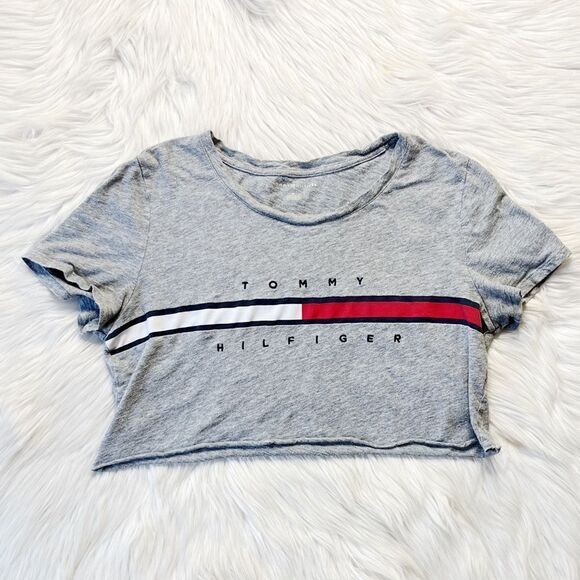 Tommy Hilfiger Casual Raw Edge Short Sleeve Crop Top Grey Size Medium - Picture 1 of 5